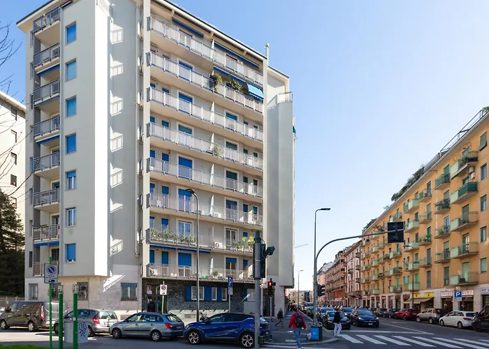 Guesthost - Bande Nere Mm1 Studio With Balcony