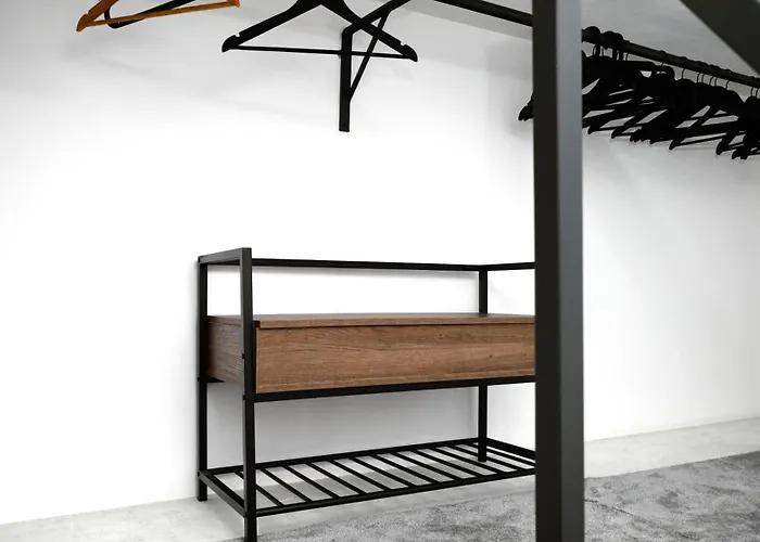 Farini 74 Design Apartment - Metro M3 WiFi AC